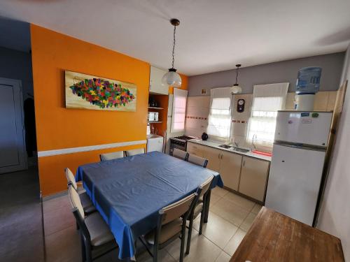 Dapur atau dapur kecil di Dúplex Las Grutas Bahía Creek