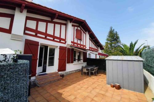 Duplex with terrace between beach and bay - Hendaye