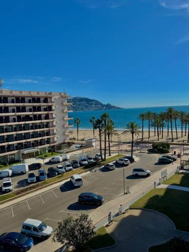 Appartement Première Ligne de mer avec piscine