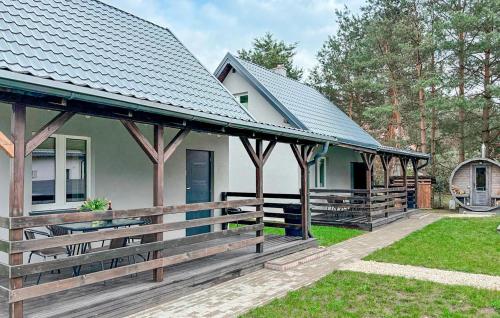 2 Bedroom Awesome Home In Ostroda