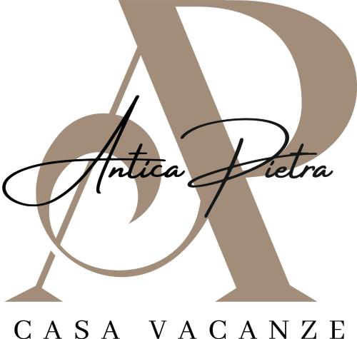 チビタベッキアにあるAntica Pietraの文字k(文字k)