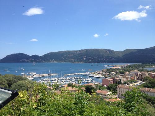 Photo de la galerie de l'établissement Holiday Home in Poggio-Mezzana near the beach, à Santa-Lucia-di-Moriani