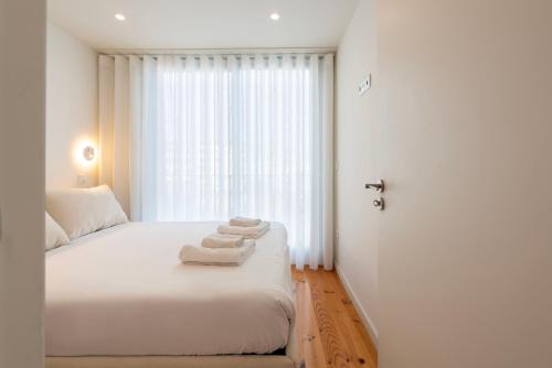 Porto Luxe Stay with shared Pool and Garden