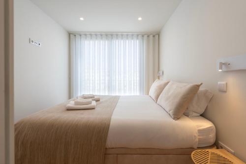 Porto Luxe Stay with shared Pool and Garden
