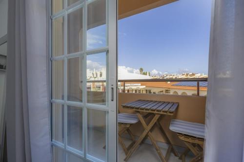 BELLAVISTA STUDIO - Modern and Renovated near Fishermen's Beach