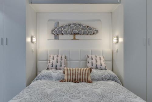 BELLAVISTA STUDIO - Modern and Renovated near Fishermen's Beach