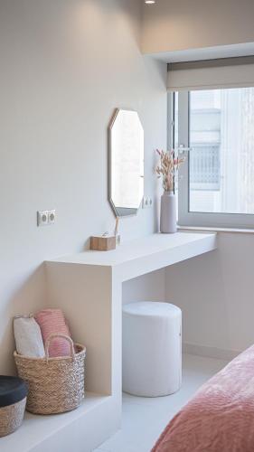 Central Luxurious Athens Suites- walk to Acropolis - by Good Life suites
