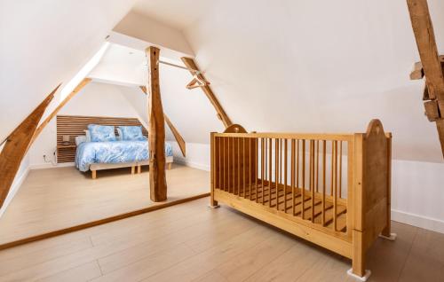 Ένα ή περισσότερα κρεβάτια σε δωμάτιο στο Lovely Home In Ledinghem With Wifi