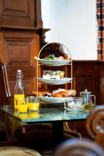 Jídlo v hotelu nebo okolí