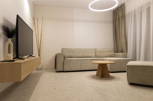 Televisyen dan/atau pusat hiburan di Royalton Suites