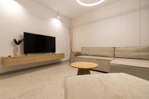 Televisyen dan/atau pusat hiburan di Royalton Suites