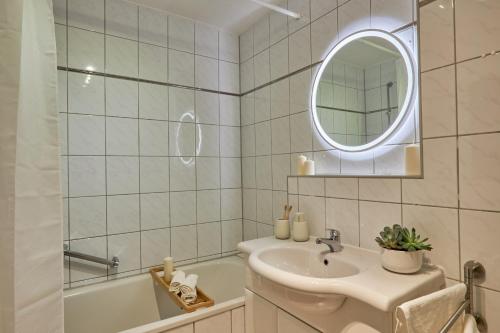 Ένα μπάνιο στο Nicole, schönes Apartment in Pforzheim