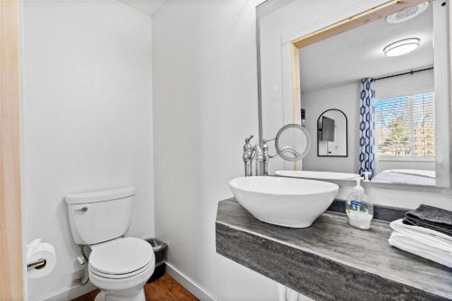 Gallery image of Library INN - Boutique Rooms - Free Breakfast - Hot Tub in Lava Hot Springs