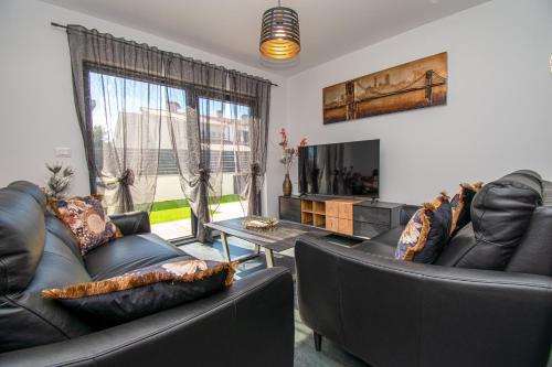 Apartment Rose with a pool in Medulin
