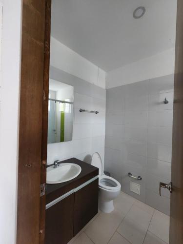 Ένα μπάνιο στο CABAÑAS Puerto López
