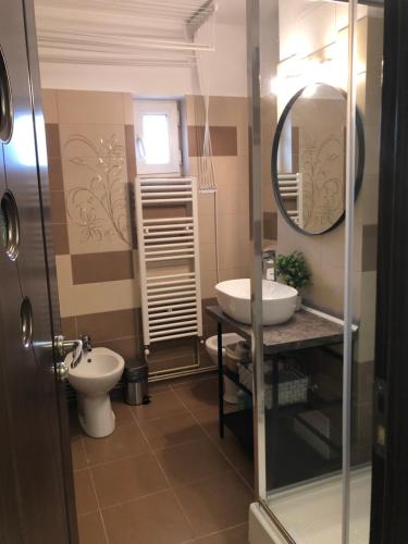 Ένα μπάνιο στο Apartament 3 camere 6 -7 Pers Craiova