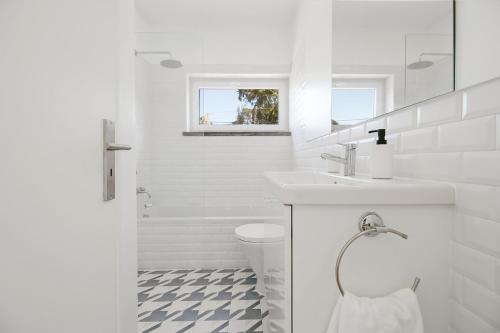 Cascais Villa - private pool photo 3