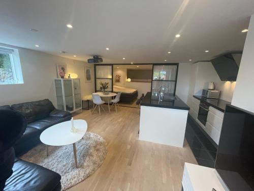 Η κουζίνα ή μικρή κουζίνα στο Central apartment in a quiet neighborhood
