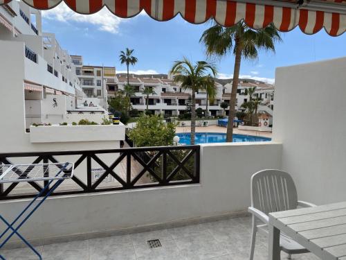 Lovely Self Catering 1 bed Apartment 8A2, Los Cristianos,Tenerife