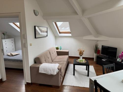 Postel nebo postele na pokoji v ubytování Historical Centre in the Heart of Brussels