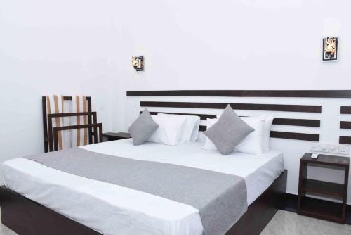 Postel nebo postele na pokoji v ubytování Indunils Stylish New Luxury Getaway