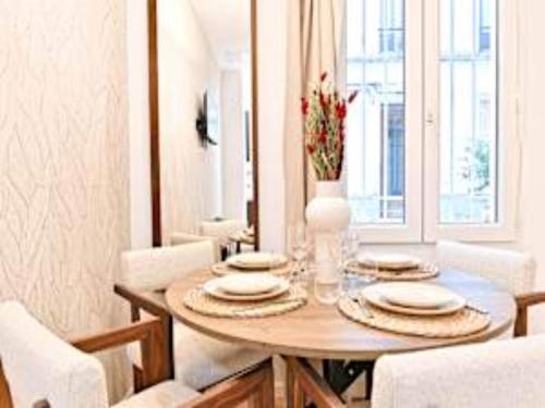 New flat with AC Porte Maillot Arc de Triomphe