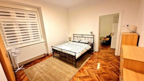 Apartments with WiFi Zagreb - 23693