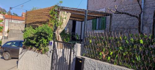 Apartments by the sea Sibenik - 23783