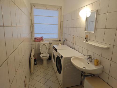 Gallery image of IaM Neu Modernisiert 80 QM Balkon, Küche, Badezimmer 5 betten in Plettenberg