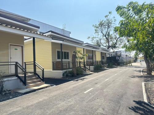 Kejiranan di persekitaran atau kejiranan dekat dengan rumah tamu ini