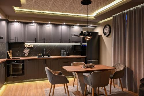 All Seasons Apartment