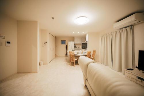 New Family 9ppl house Big kit&tub free parking