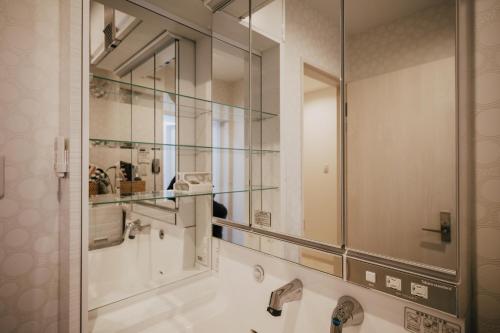 New Family 9ppl house Big kit&tub free parking
