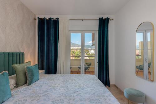 Terrace by the Sea Penthouse & Puerto de Estepona