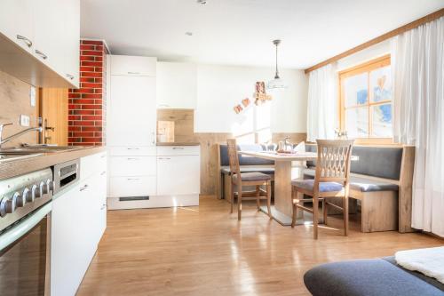 Η κουζίνα ή μικρή κουζίνα στο Appartement Arnoldgut