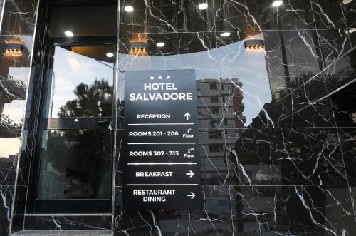 Certificado, premio, señal o documento que está expuesto en Hotel Salvadore