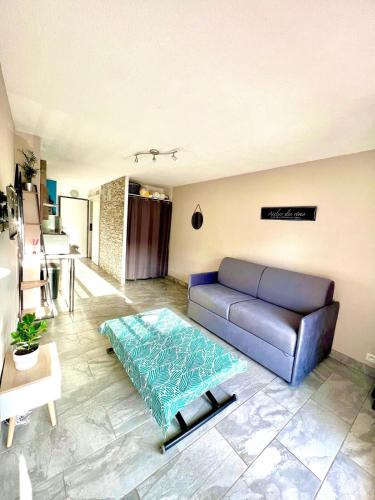 Studio le cosy, clim, Wi-Fi, terrasse, LGM parking