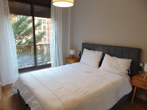 Airport Madrid Plenilunio suites beige