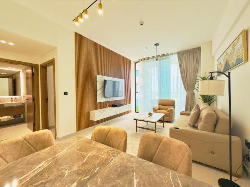 Fantastic Stay - Binghatti Lavender, JVC 1002