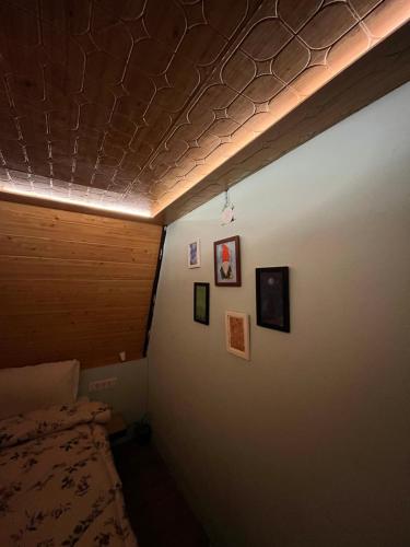 Postel nebo postele na pokoji v ubytování La Familia Kasol