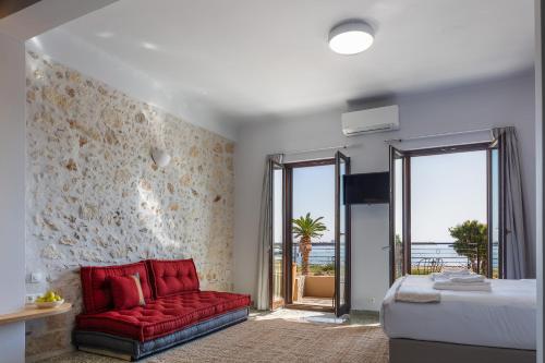 Chryssi 01, Stylish Seaside Spot in the Heart of Rethymno