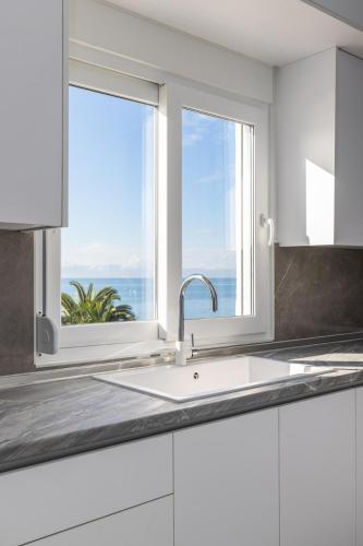 Angel House Sea View 2 Bedrooms 4p Apartment