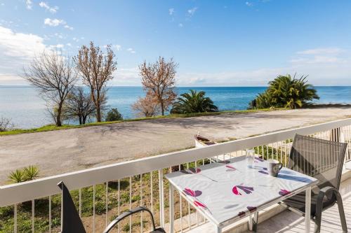 Angel House Sea View 2 Bedrooms 4p Apartment