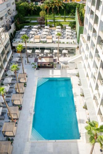 an overhead view of a swimming pool on a building at INNSiDE by Meliá Palma Bosque in Palma de Mallorca