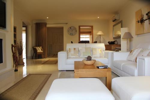 Palmyra D3 - Spacious apartment on gated complex, Vila Sol Algarve