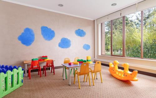 Chinar Health Hotel Naftalanにあるキッズクラブ