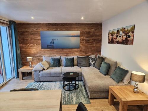 Montana Apartment - Snow and Trek