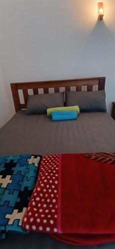 Katil atau katil-katil dalam bilik di Lakeside Villa, kamburugamuwa