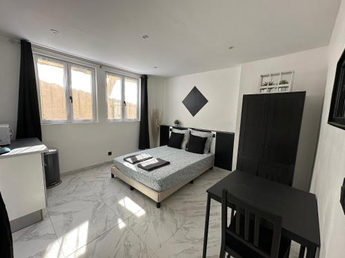 Studio Black and White