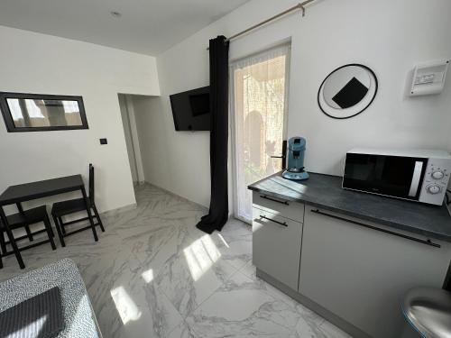 Photo de la galerie de l'établissement Studio Black and White, à Menton